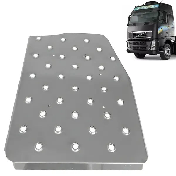 Aplique Inox Plataforma Catalizador para Caminhão Volvo FH 2010 á 2014