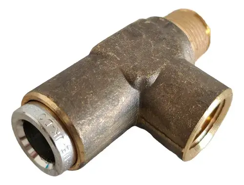 Conexao T 1/2 3/8 para Ford Cargo 1317E 1722E — 1C452535AUA
