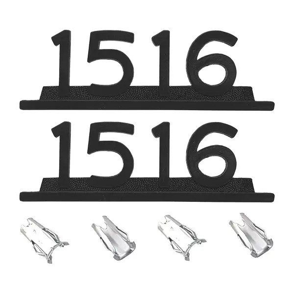 Emblema Caminhão MB 1516 Preto de Ferro Zamak c/ Presilha Par