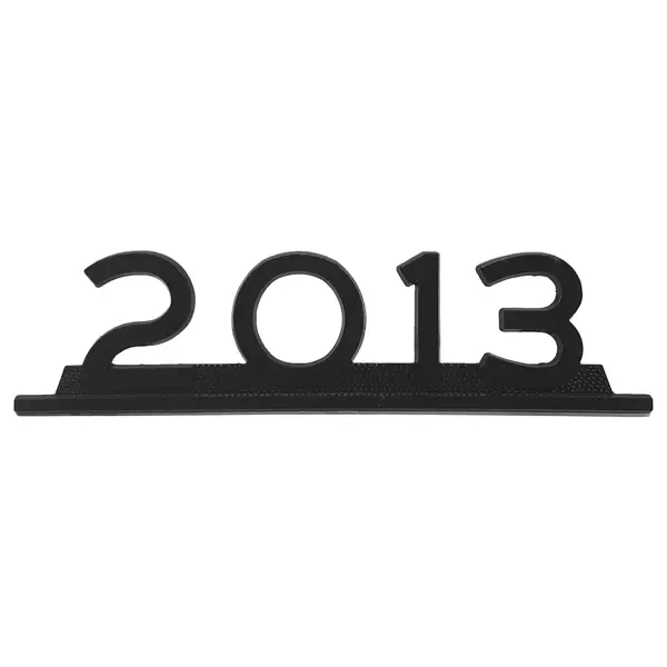 Emblema Caminhão MB 2013 Preto de Ferro Zamak c/ Presilha
