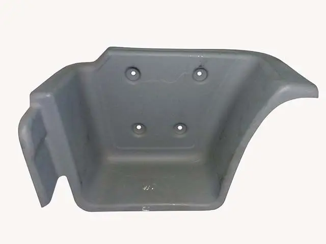 Estribo Inferior Cabine para Caminhão VW Titan / Worker Lado Direito com Pisante