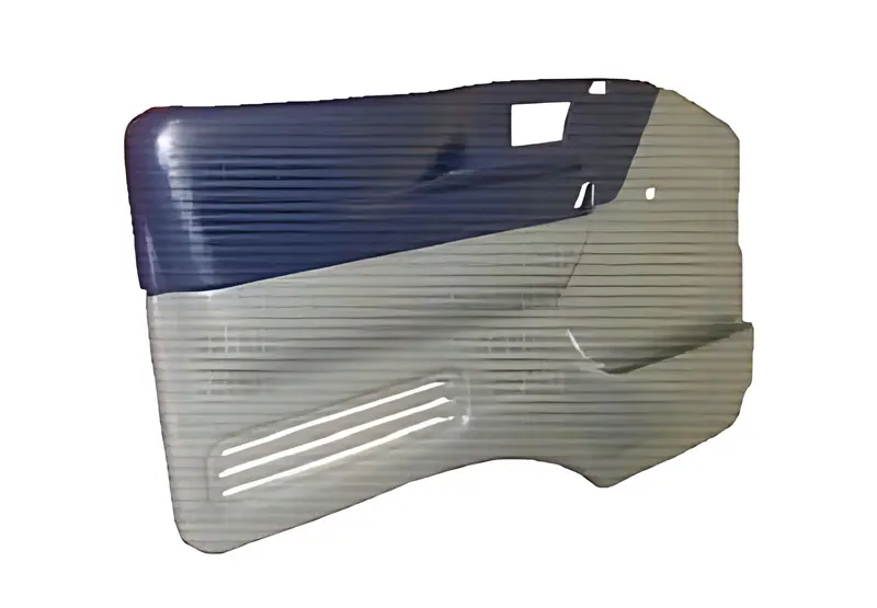Forro Porta LE VW 7110 8150 13180 24250 — 2R0867011ANZJ