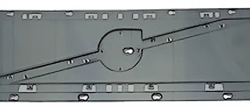 Grade Frontal Plastico para Volvo FH4 2016 — 21941702