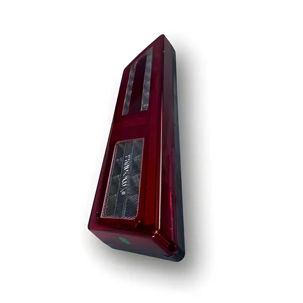 Lanterna Traseira Esquerda LED Bivolt Carretas — PL15000267