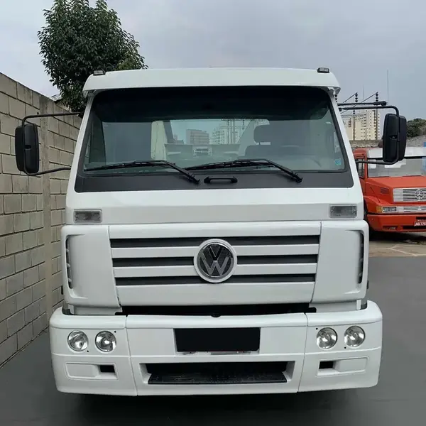 Ponteira Para-Choque Dianteiro para Caminhão VW Titan / Worker Lado Direito