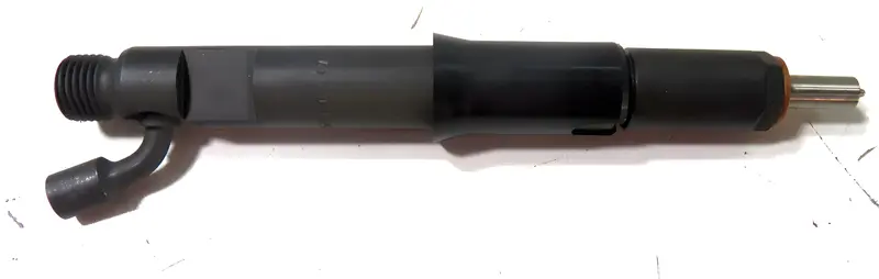 Porta Injetor VW 17300 31310 para Cummins 6CTAA — 2U0130201B