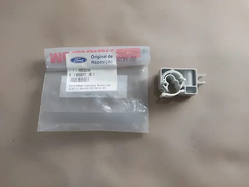 Presilha Alavanca Pedal para Ford — NF371944KA
