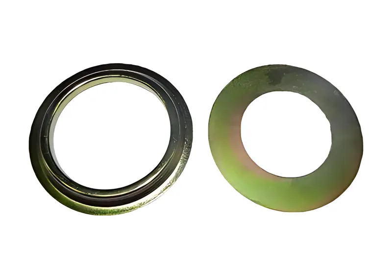 Protetor Tras RT16108LL VW Cargo 1832E 1933 — 2U0311819