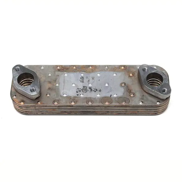 Radiador Oleo para Volvo VM Motor Maxxforce — 7006660C1E