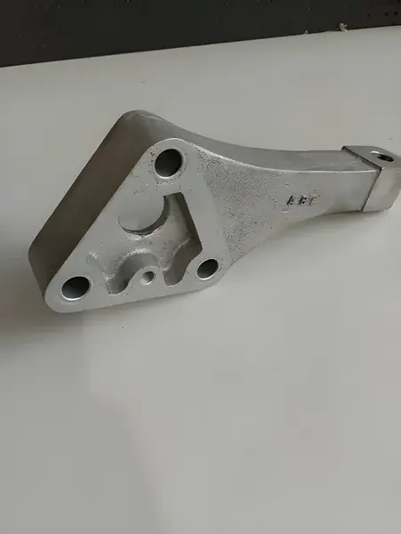 Suporte Tras LD VW Worker para Agrale