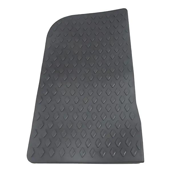 Tapete Estribo LD para VW 13190 15190 17300 — T00863736A033