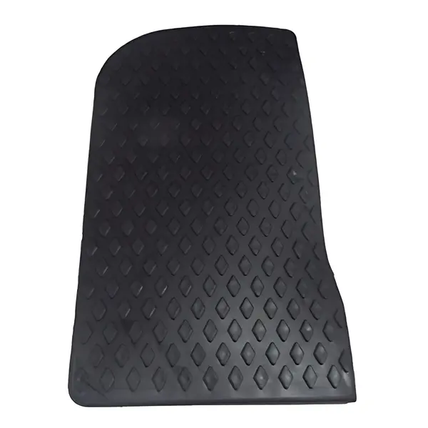 Tapete Estribo LD VW 7100 8140 13180 15180 — T00863736A232